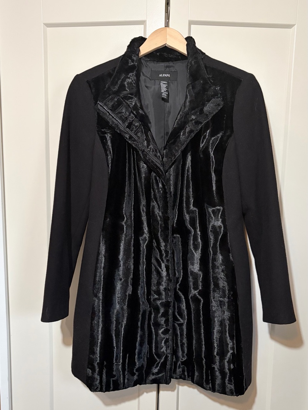 Alfani Black Faux-Fur Front Coat Rich Color & Texture Look & Feel Like Mink.Yum!